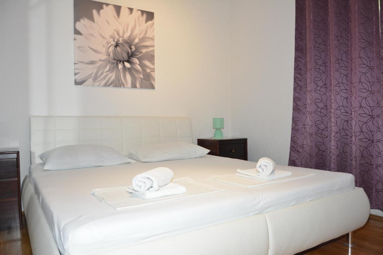 Maro Apartments Senj  Buitenkant foto